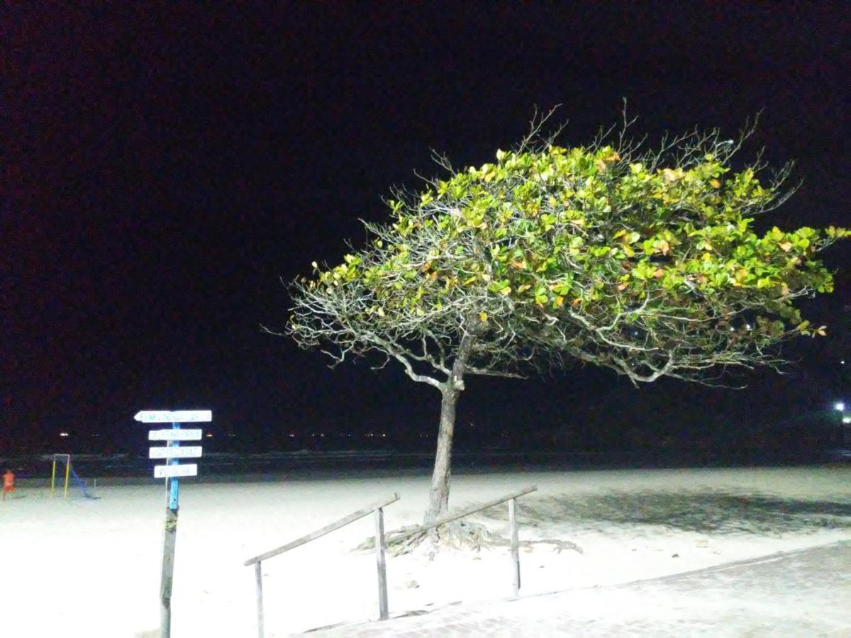 Cobertura Com Churrasqueira Propria E Wi-Fi Perto Da Praia - Excelente Para Familia E Amigos Γκουαρούχα Εξωτερικό φωτογραφία